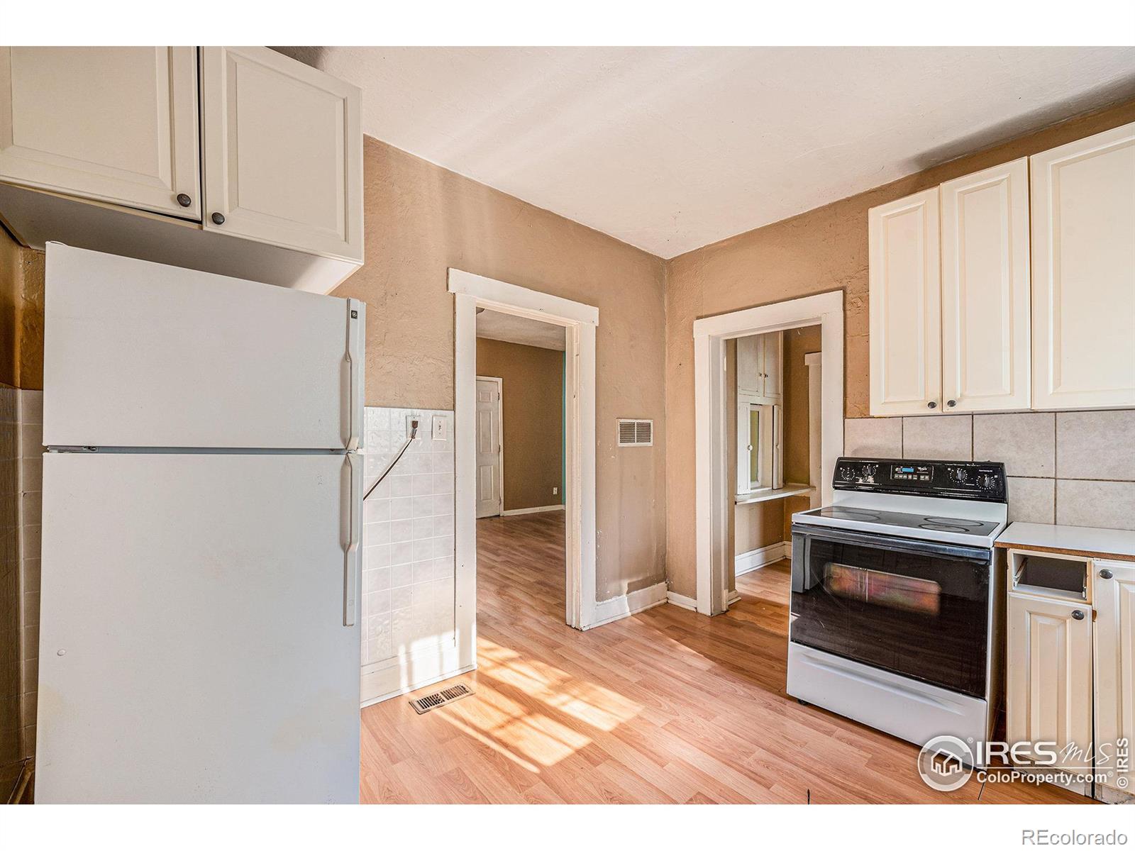 44-46 5th Avenue, Longmont, CO 80504, ,Income,For Sale,5th,RECIR1011513