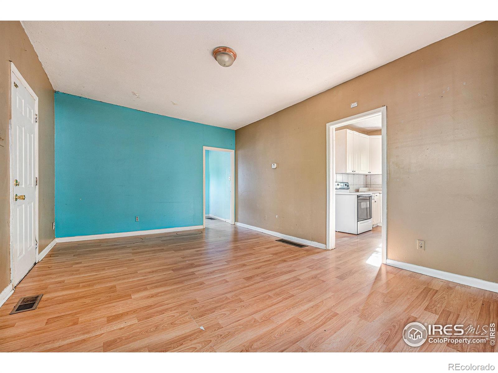 44-46 5th Avenue, Longmont, CO 80504, ,Income,For Sale,5th,RECIR1011513