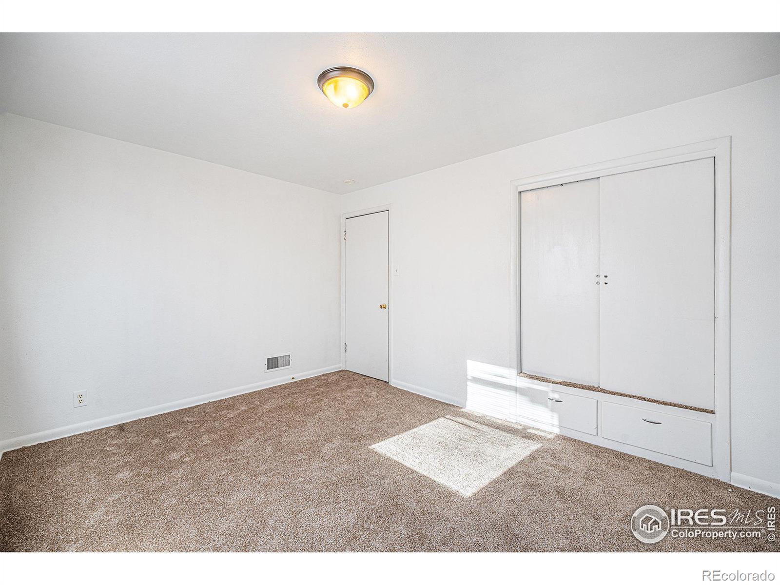 1214 5th Avenue, Greeley, CO 80631, 3 Bedrooms Bedrooms, ,2 BathroomsBathrooms,Residential,For Sale,5th,RECIR1023643