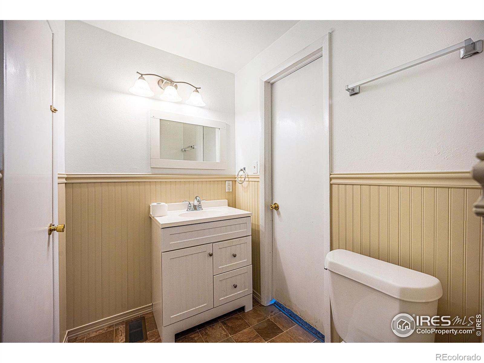 1214 5th Avenue, Greeley, CO 80631, 3 Bedrooms Bedrooms, ,2 BathroomsBathrooms,Residential,For Sale,5th,RECIR1023643