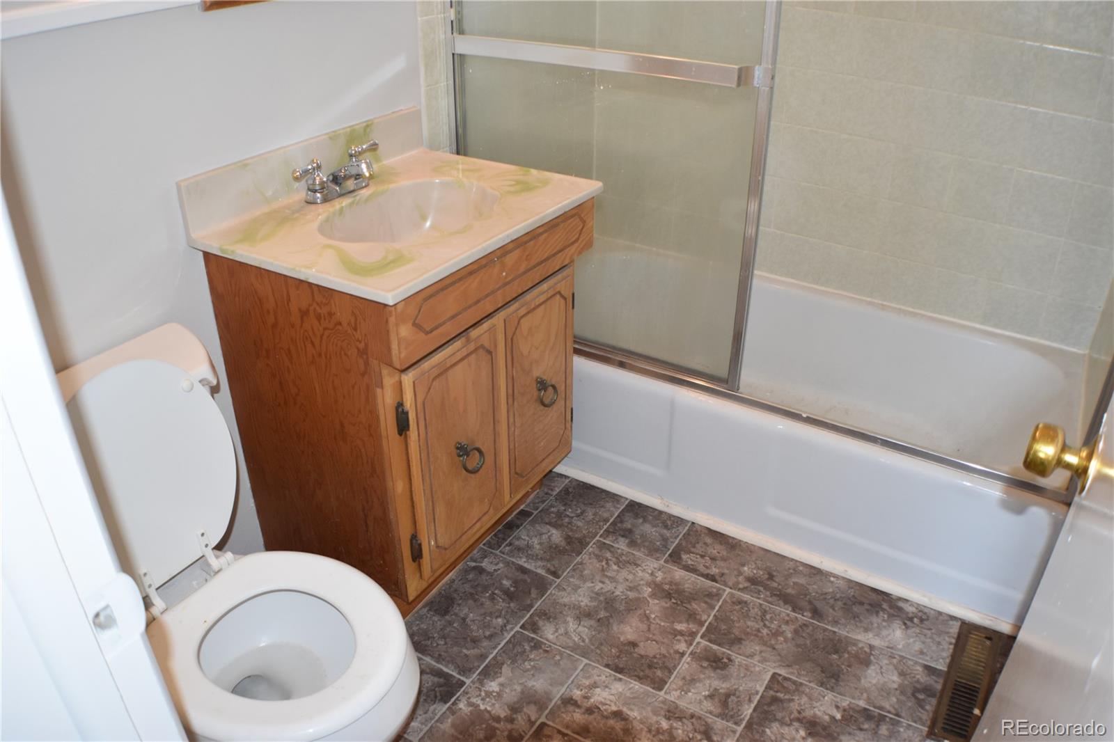 2931 Pennsylvania Avenue, Colorado Springs, CO 80907, 5 Bedrooms Bedrooms, ,2 BathroomsBathrooms,Rental,For Rent,Pennsylvania,REC6620407