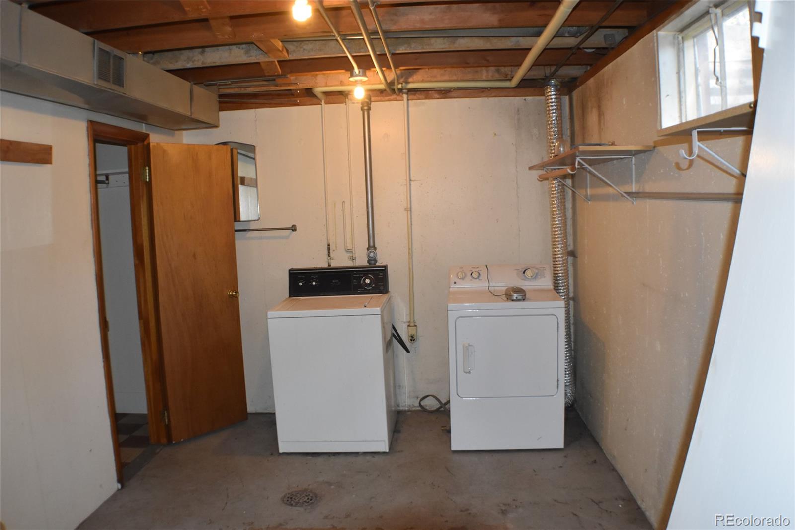 2931 Pennsylvania Avenue, Colorado Springs, CO 80907, 5 Bedrooms Bedrooms, ,2 BathroomsBathrooms,Rental,For Rent,Pennsylvania,REC6620407