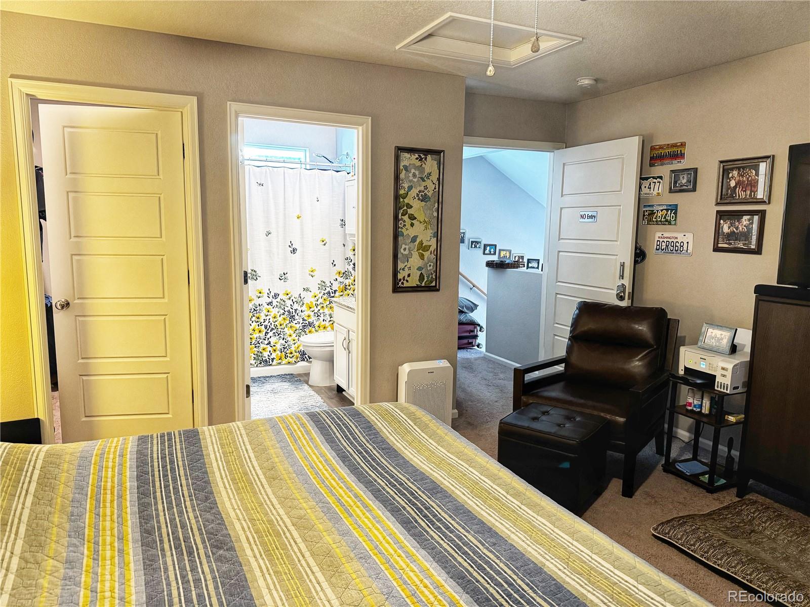 18669 54th Place, Denver, CO 80249, 3 Bedrooms Bedrooms, ,2 BathroomsBathrooms,Residential,For Sale,54th,REC6388149