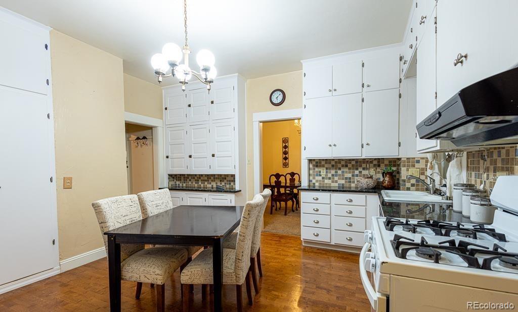 2011 Greenwood, Pueblo, CO 81003, 4 Bedrooms Bedrooms, ,3 BathroomsBathrooms,Residential,For Sale,Greenwood,REC2974017