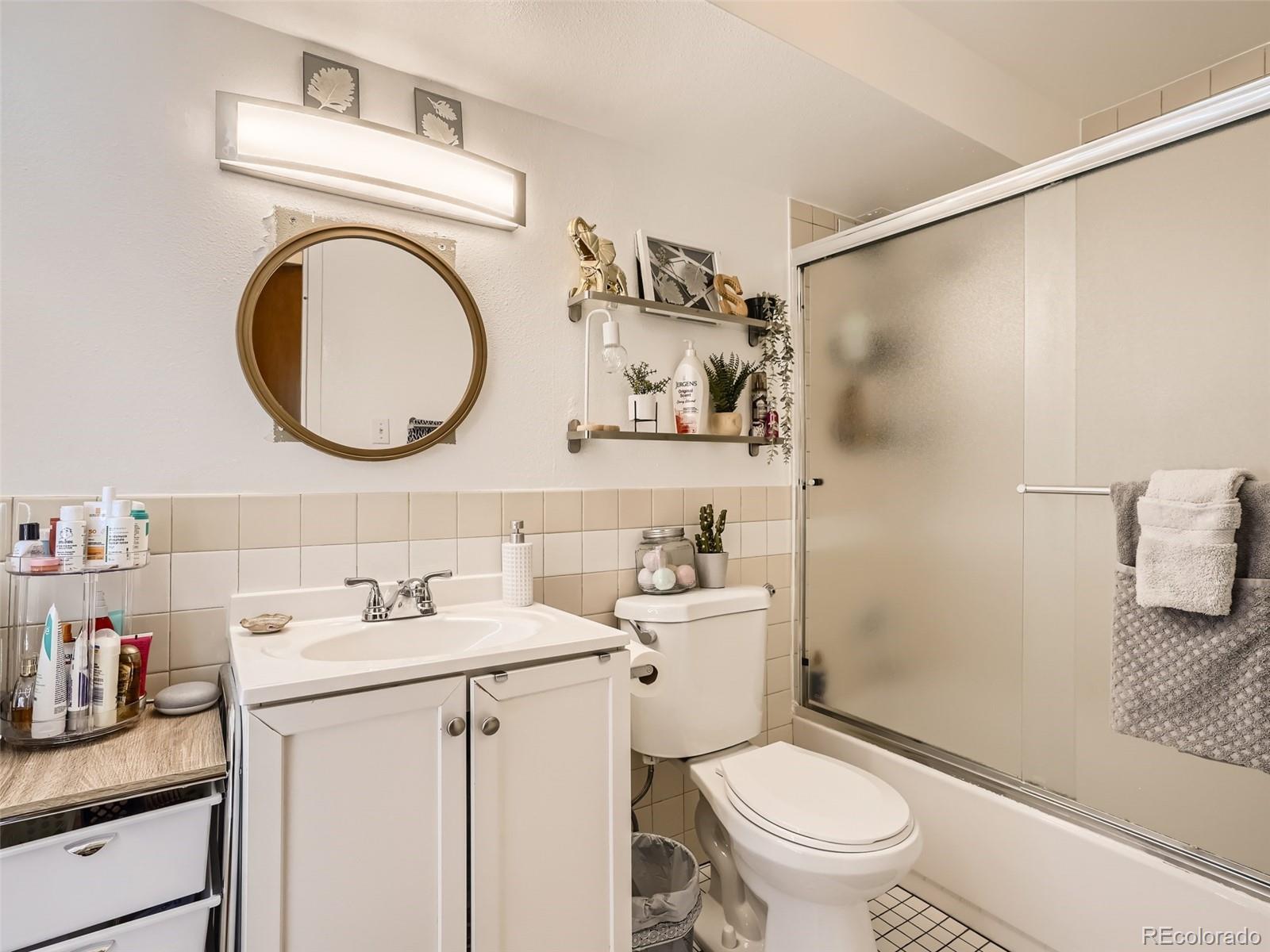 1155 Ash Street #202, Denver, CO 80220, 2 Bedrooms Bedrooms, ,2 BathroomsBathrooms,Residential,For Sale,Parkway Towers,Ash,REC6192627