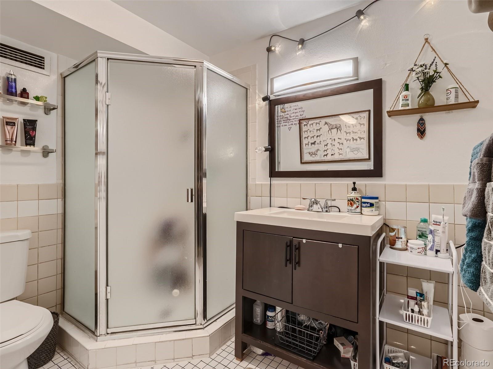 1155 Ash Street #202, Denver, CO 80220, 2 Bedrooms Bedrooms, ,2 BathroomsBathrooms,Residential,For Sale,Parkway Towers,Ash,REC6192627