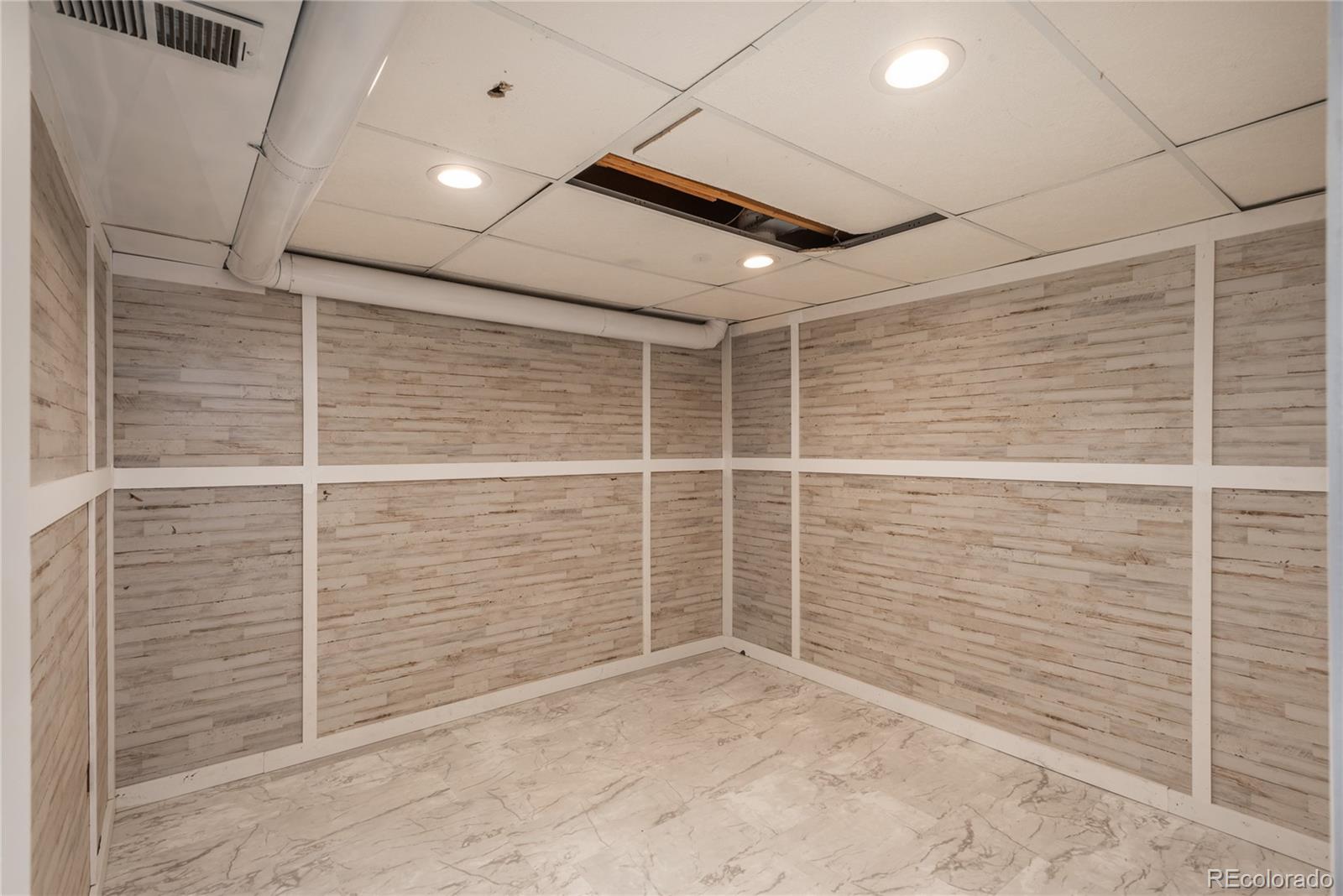 12048 Canal Drive, Aurora, CO 80011, 4 Bedrooms Bedrooms, ,3 BathroomsBathrooms,Residential,For Sale,Canal,REC1858366