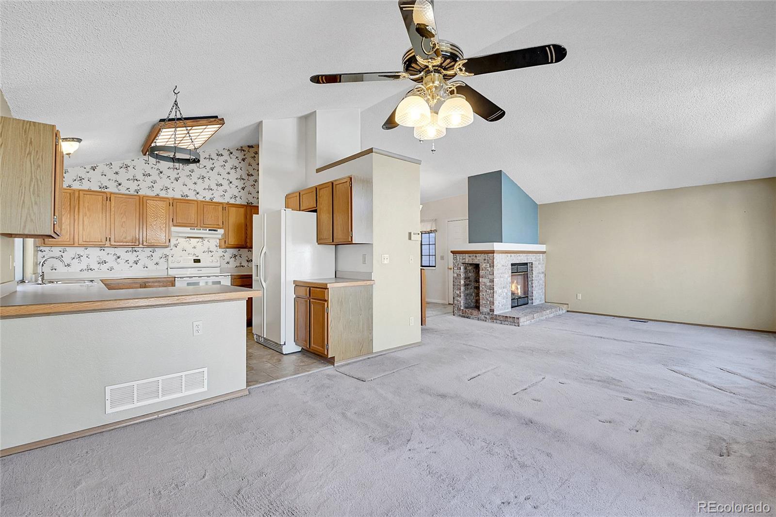 10475 82nd Place, Arvada, CO 80005, 3 Bedrooms Bedrooms, ,3 BathroomsBathrooms,Residential,For Sale,82nd,REC3921270