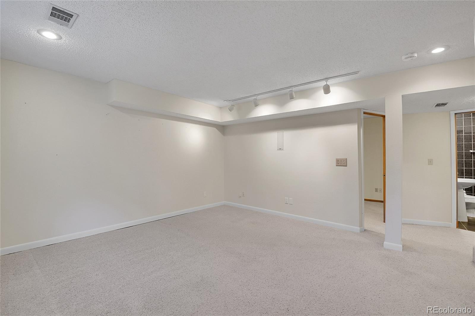 10475 82nd Place, Arvada, CO 80005, 3 Bedrooms Bedrooms, ,3 BathroomsBathrooms,Residential,For Sale,82nd,REC3921270