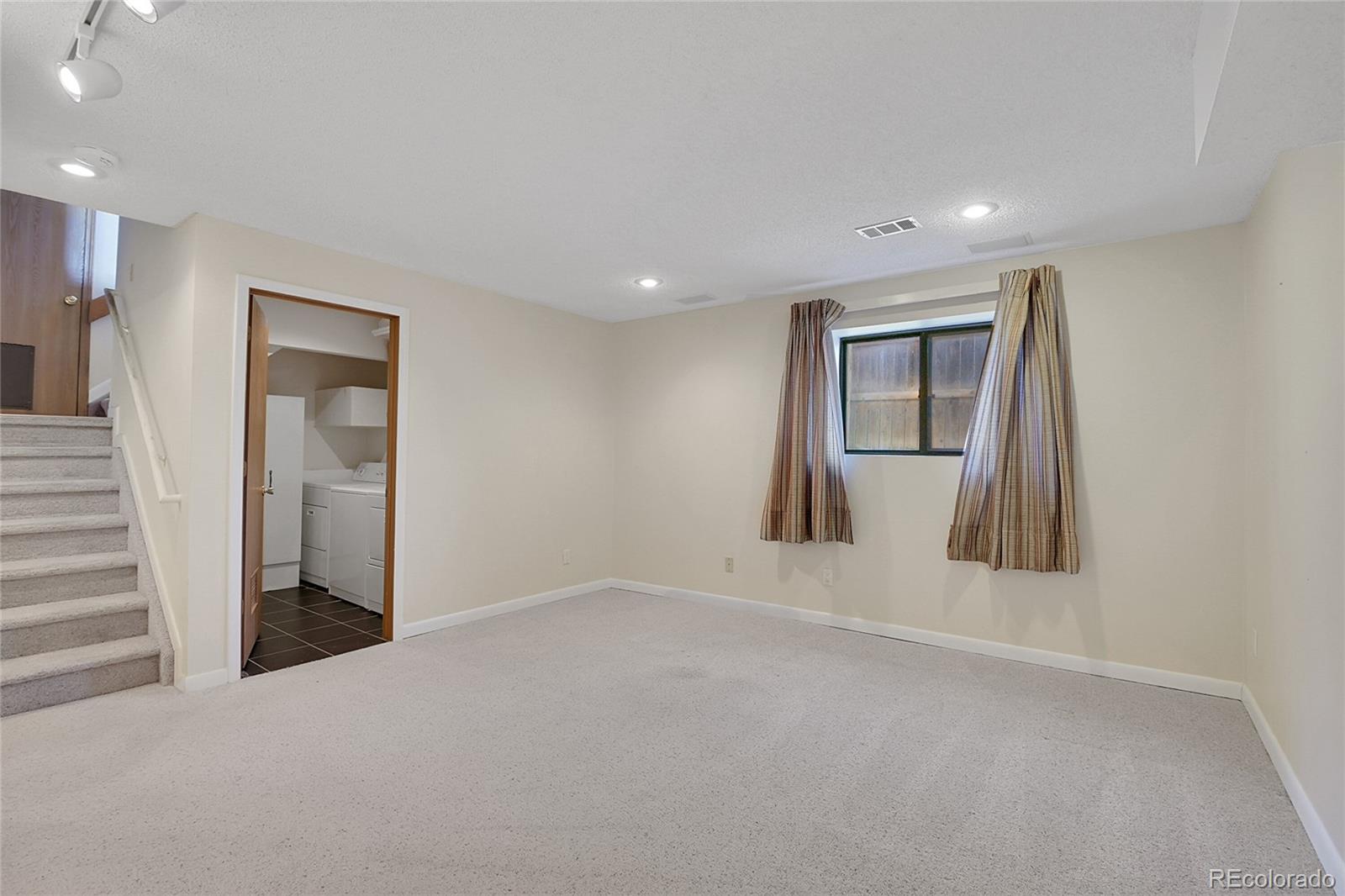 10475 82nd Place, Arvada, CO 80005, 3 Bedrooms Bedrooms, ,3 BathroomsBathrooms,Residential,For Sale,82nd,REC3921270
