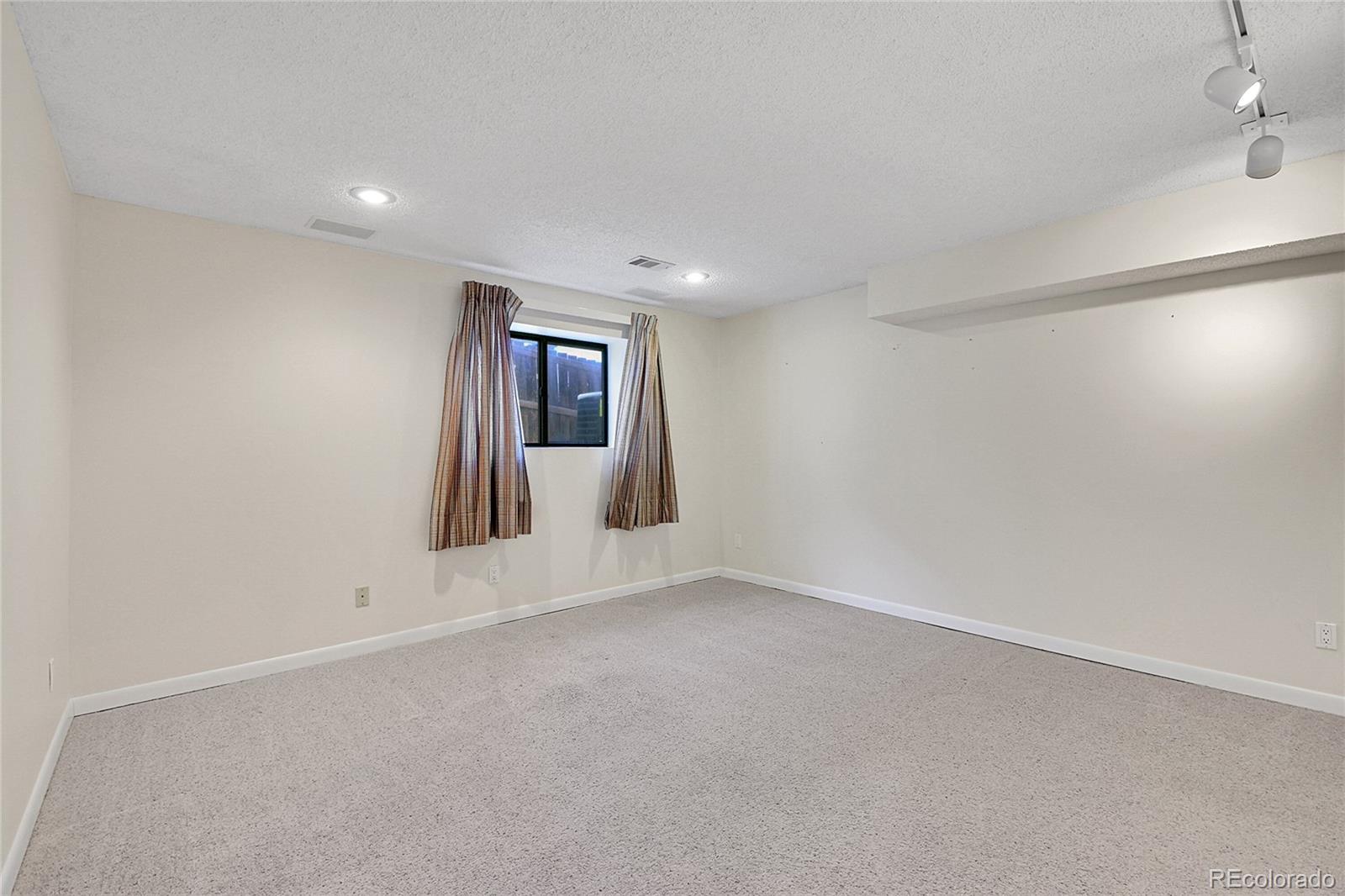 10475 82nd Place, Arvada, CO 80005, 3 Bedrooms Bedrooms, ,3 BathroomsBathrooms,Residential,For Sale,82nd,REC3921270