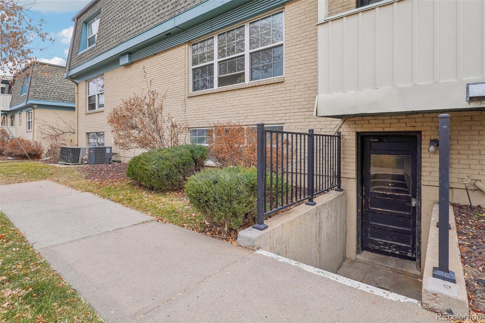 9220 Girard Avenue #2, Denver, CO 80231, 1 Bedroom Bedrooms, ,1 BathroomBathrooms,Residential,For Sale,Girard,REC3056888