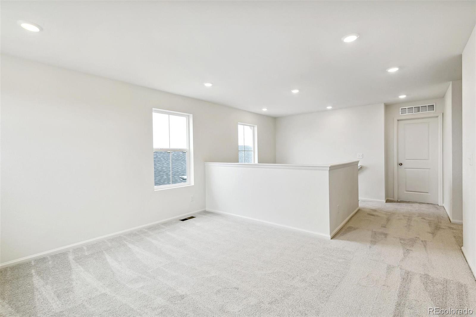 9374 Bahama Court, Commerce City, CO 80022, 3 Bedrooms Bedrooms, ,3 BathroomsBathrooms,Residential,For Sale,Bahama,REC6663739