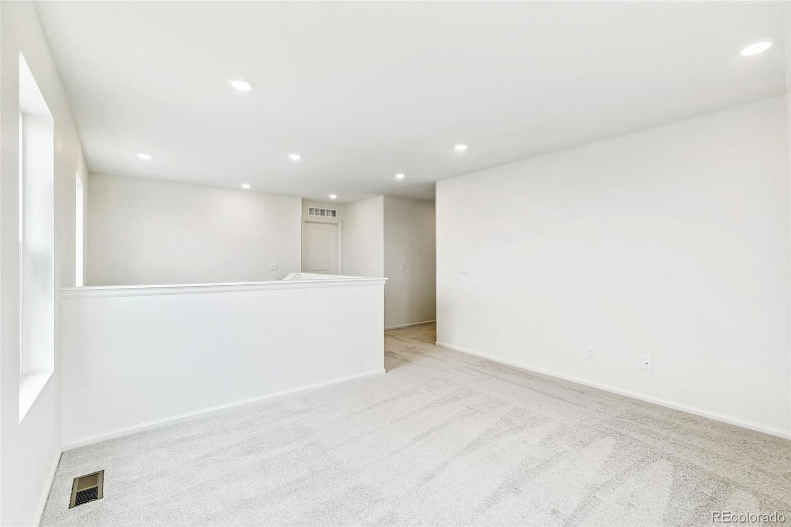 9374 Bahama Court, Commerce City, CO 80022, 3 Bedrooms Bedrooms, ,3 BathroomsBathrooms,Residential,For Sale,Bahama,REC6663739