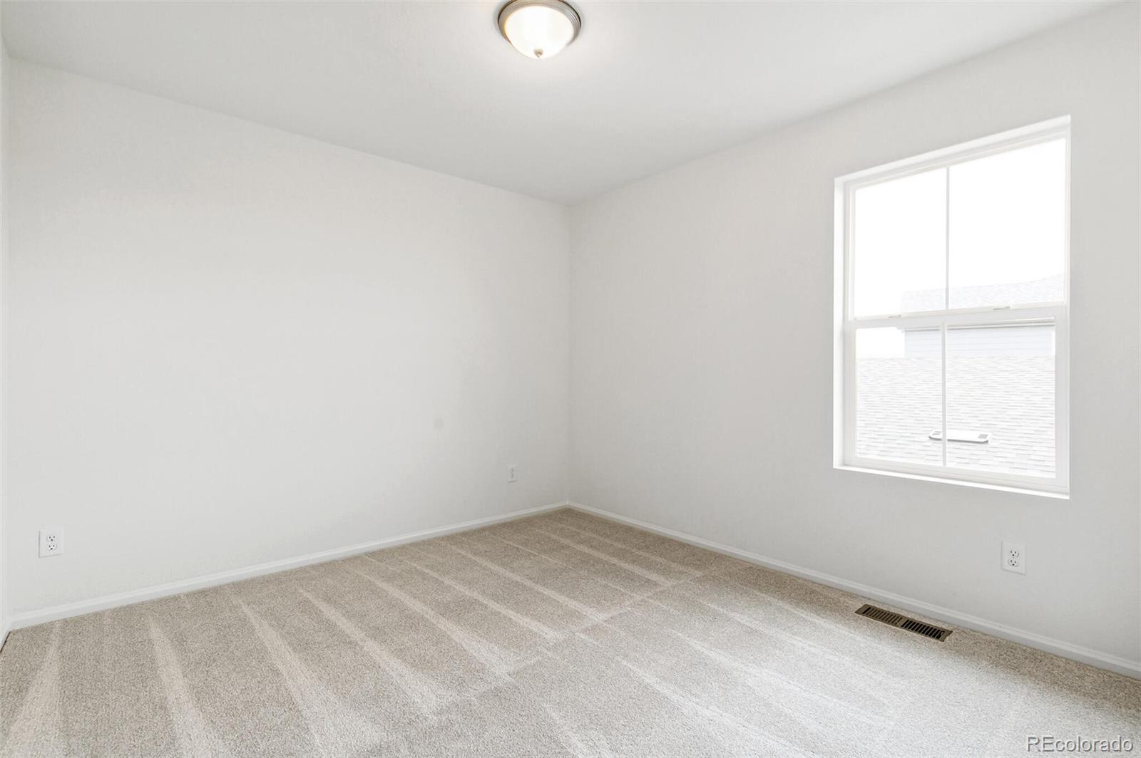 9374 Bahama Court, Commerce City, CO 80022, 3 Bedrooms Bedrooms, ,3 BathroomsBathrooms,Residential,For Sale,Bahama,REC6663739