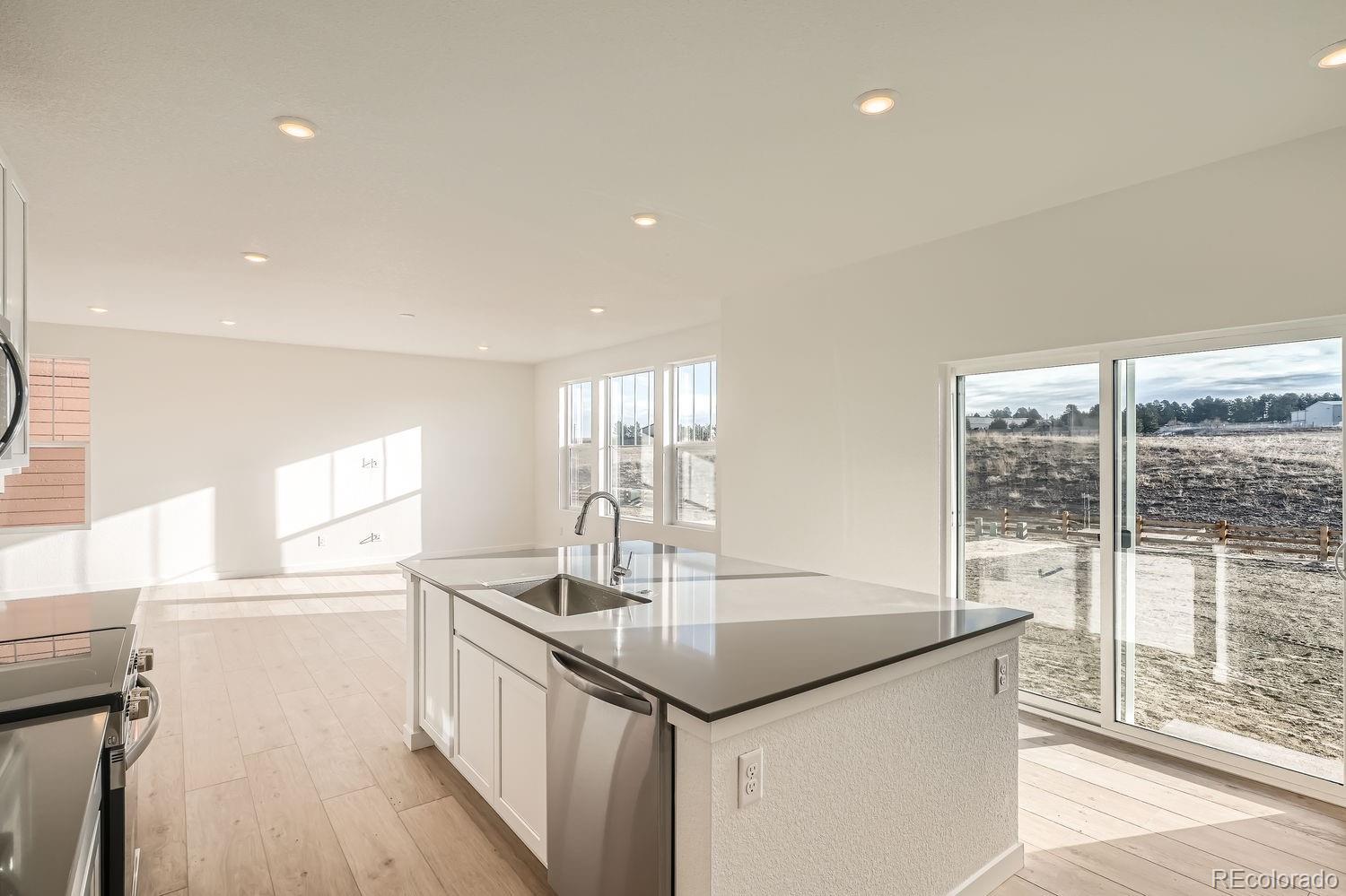 290 Paloma Way, Elizabeth, CO 80107, 4 Bedrooms Bedrooms, ,3 BathroomsBathrooms,Residential,For Sale,Paloma,REC5408876