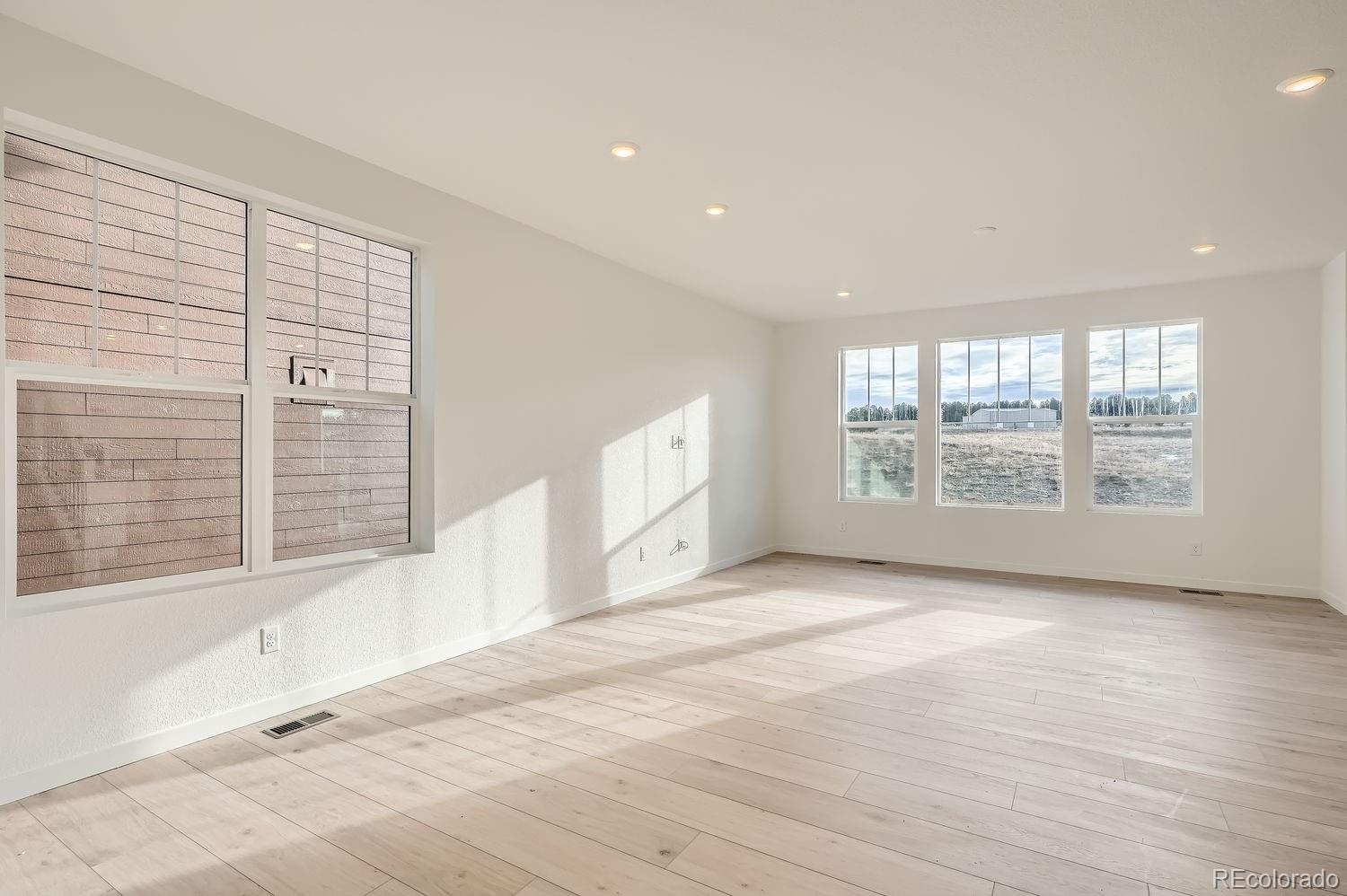 290 Paloma Way, Elizabeth, CO 80107, 4 Bedrooms Bedrooms, ,3 BathroomsBathrooms,Residential,For Sale,Paloma,REC5408876