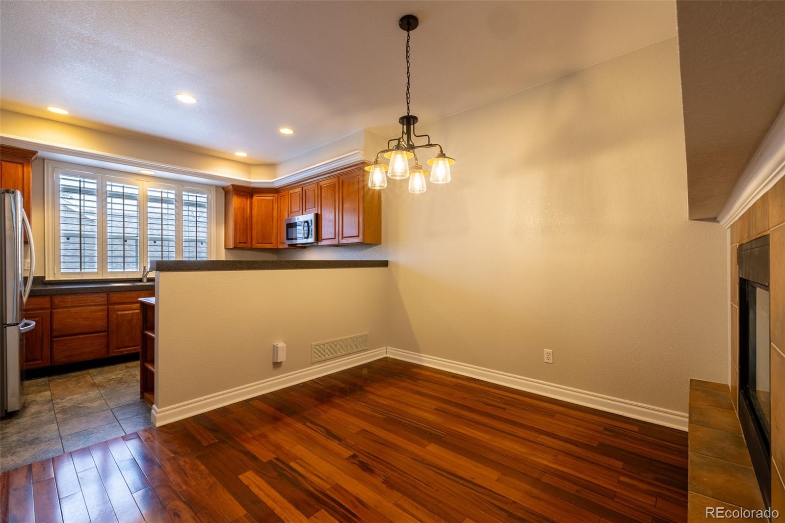 2996 Long Drive #D, Littleton, CO 80120, 2 Bedrooms Bedrooms, ,2 BathroomsBathrooms,Residential,For Sale,Long,REC6861432