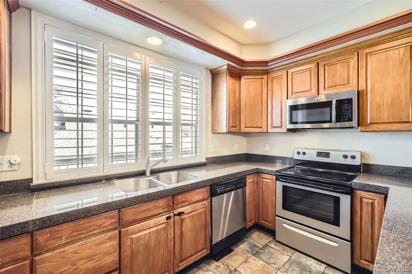 2996 Long Drive #D, Littleton, CO 80120, 2 Bedrooms Bedrooms, ,2 BathroomsBathrooms,Residential,For Sale,Long,REC6861432