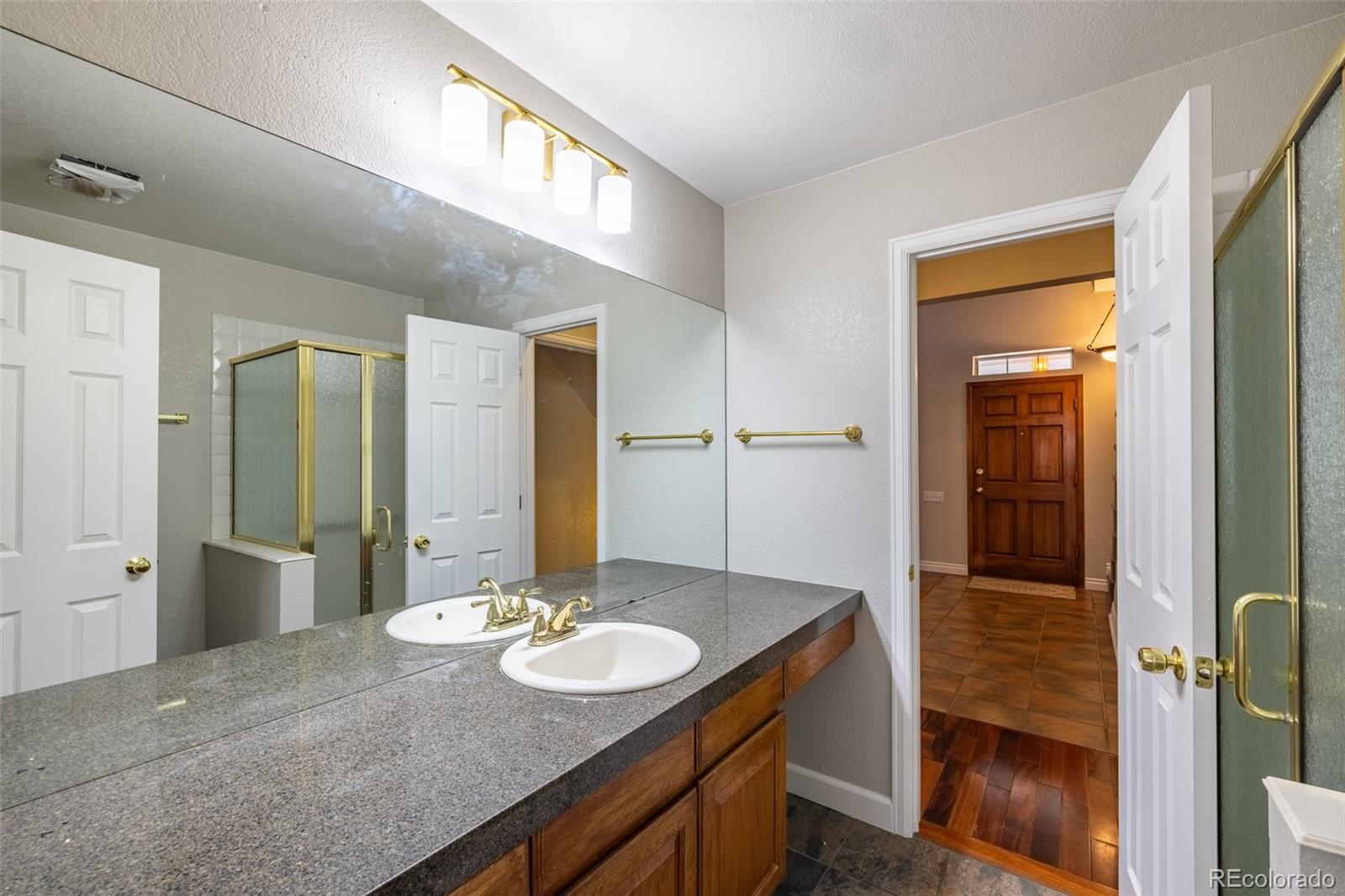 2996 Long Drive #D, Littleton, CO 80120, 2 Bedrooms Bedrooms, ,2 BathroomsBathrooms,Residential,For Sale,Long,REC6861432