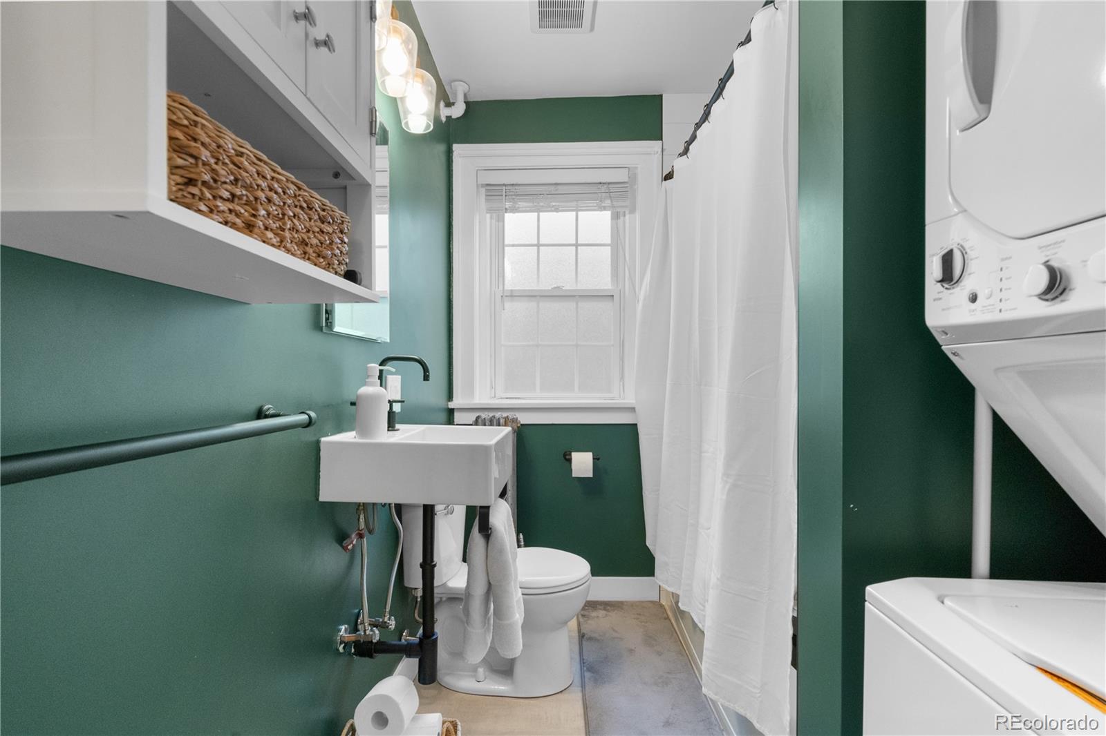 1436 Gilpin Street #3, Denver, CO 80218, 2 Bedrooms Bedrooms, ,1 BathroomBathrooms,Rental,For Rent,Gilpin,REC6861157