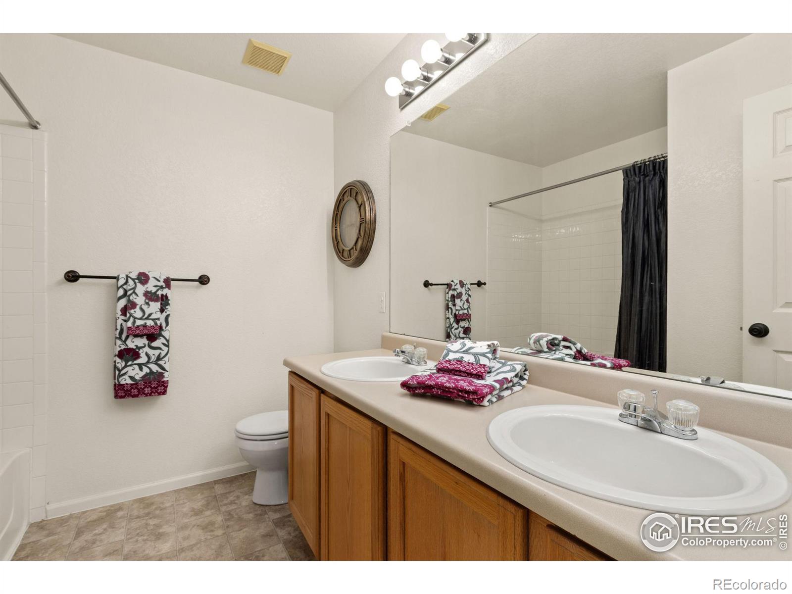 6715 Autumn Ridge Drive #4, Fort Collins, CO 80525, 3 Bedrooms Bedrooms, ,3 BathroomsBathrooms,Residential,For Sale,Autumn Ridge,RECIR1023566