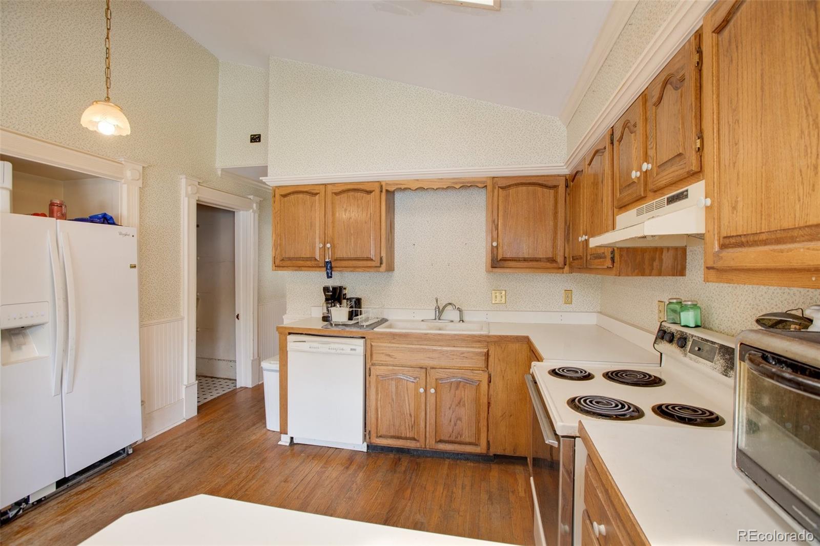 119 E Eaton Avenue, Cripple Creek, CO 80813, 4 Bedrooms Bedrooms, ,2 BathroomsBathrooms,Residential,For Sale,Eaton,REC4348406