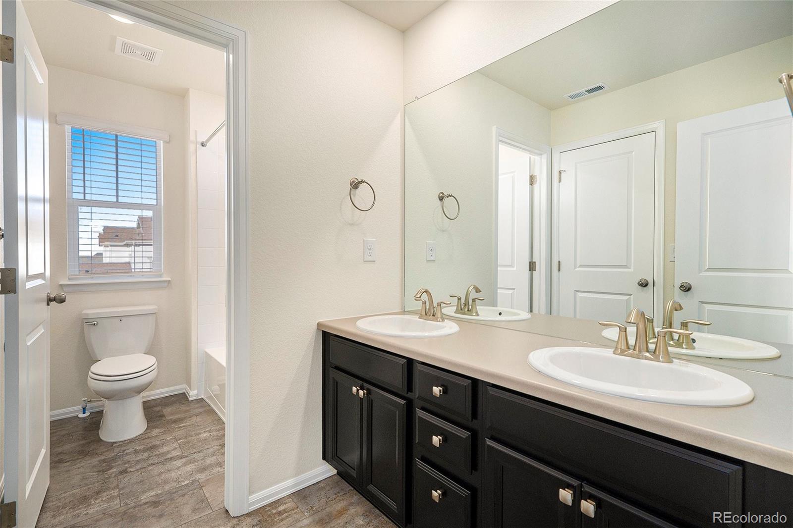 630 Avena Drive, Elizabeth, CO 80107, 5 Bedrooms Bedrooms, ,5 BathroomsBathrooms,Residential,For Sale,Avena,REC4447484