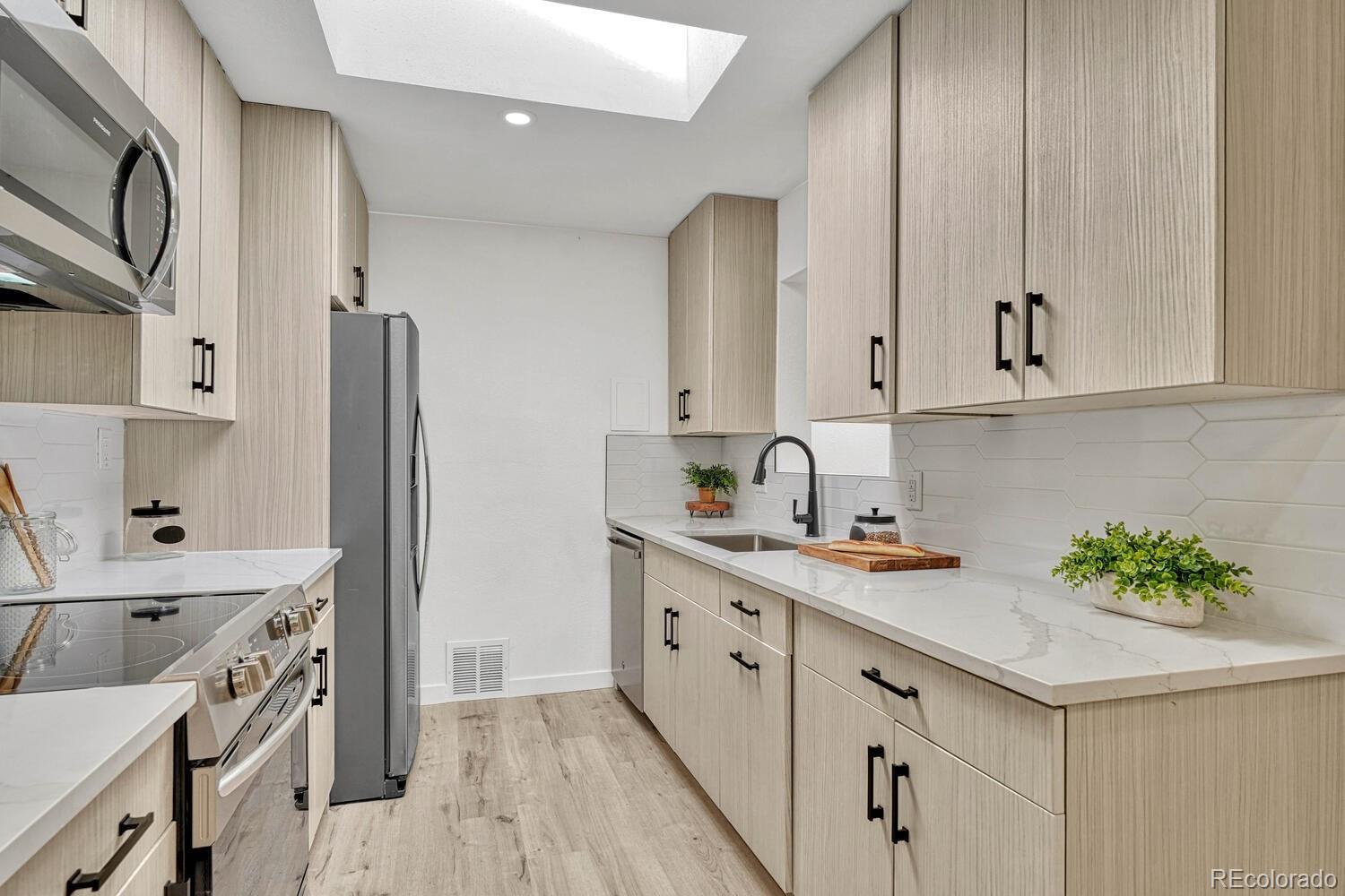 1420 Ivy Way, Denver, CO 80224, 4 Bedrooms Bedrooms, ,3 BathroomsBathrooms,Residential,For Sale,Ivy,REC7381448