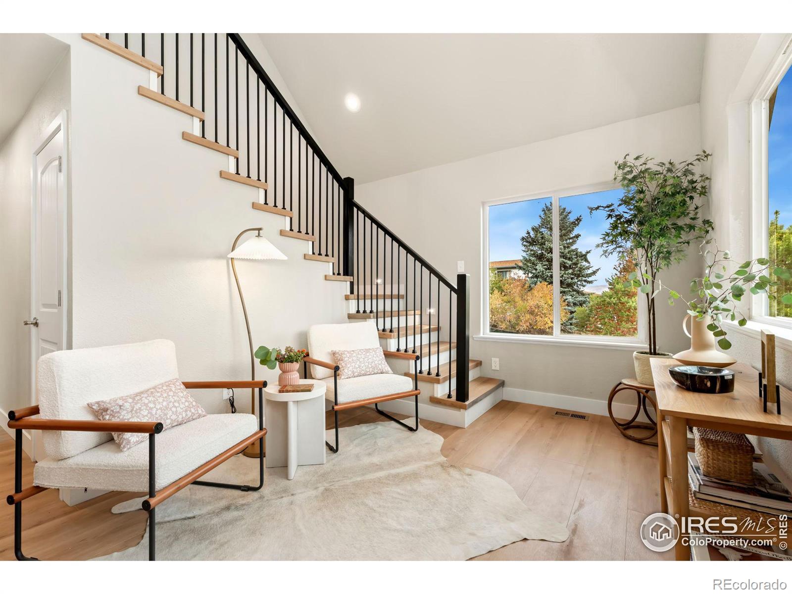 825 Redwood Court, Bellvue, CO 80512, 3 Bedrooms Bedrooms, ,3 BathroomsBathrooms,Residential,For Sale,Redwood,RECIR1023674