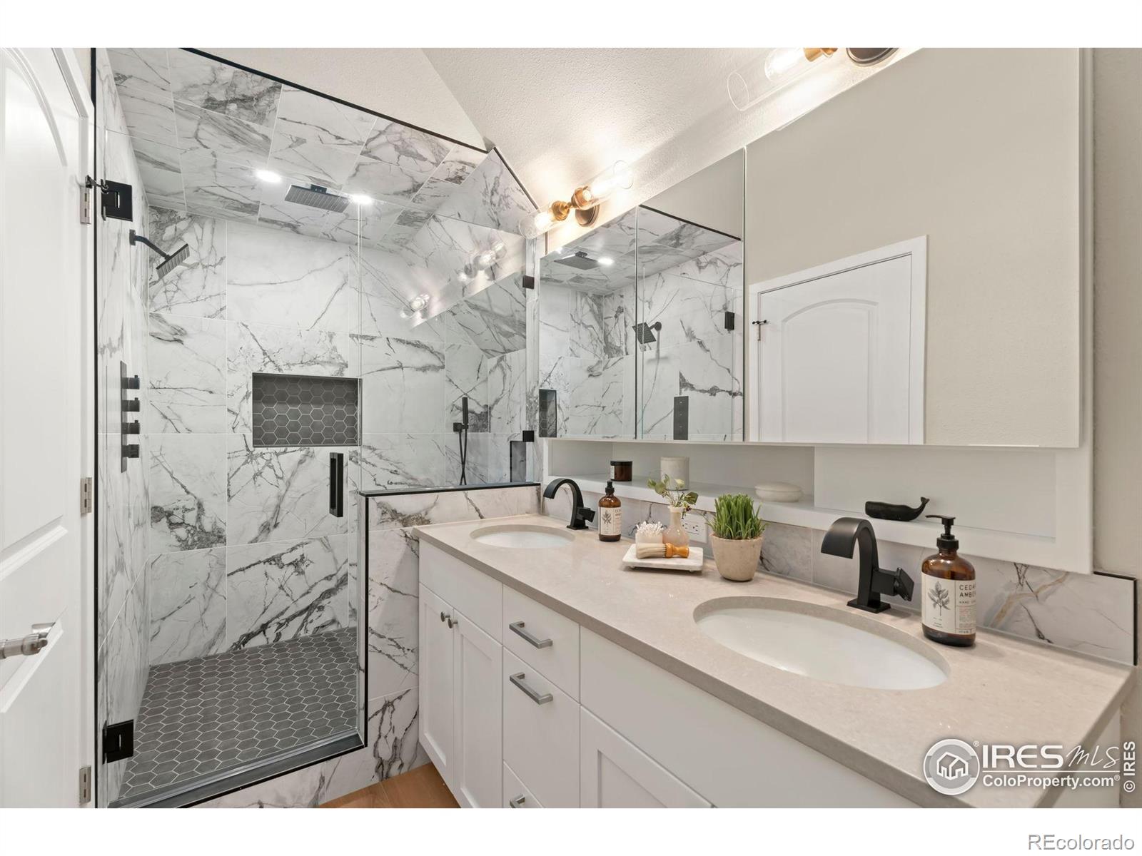 825 Redwood Court, Bellvue, CO 80512, 3 Bedrooms Bedrooms, ,3 BathroomsBathrooms,Residential,For Sale,Redwood,RECIR1023674