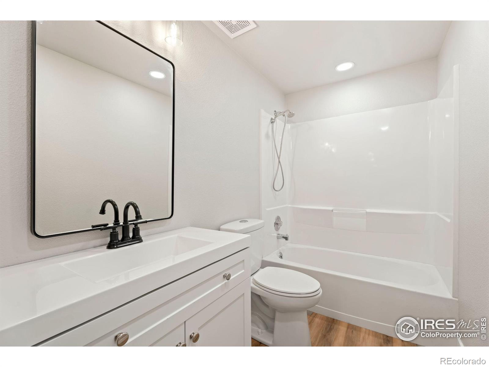 825 Redwood Court, Bellvue, CO 80512, 3 Bedrooms Bedrooms, ,3 BathroomsBathrooms,Residential,For Sale,Redwood,RECIR1023674