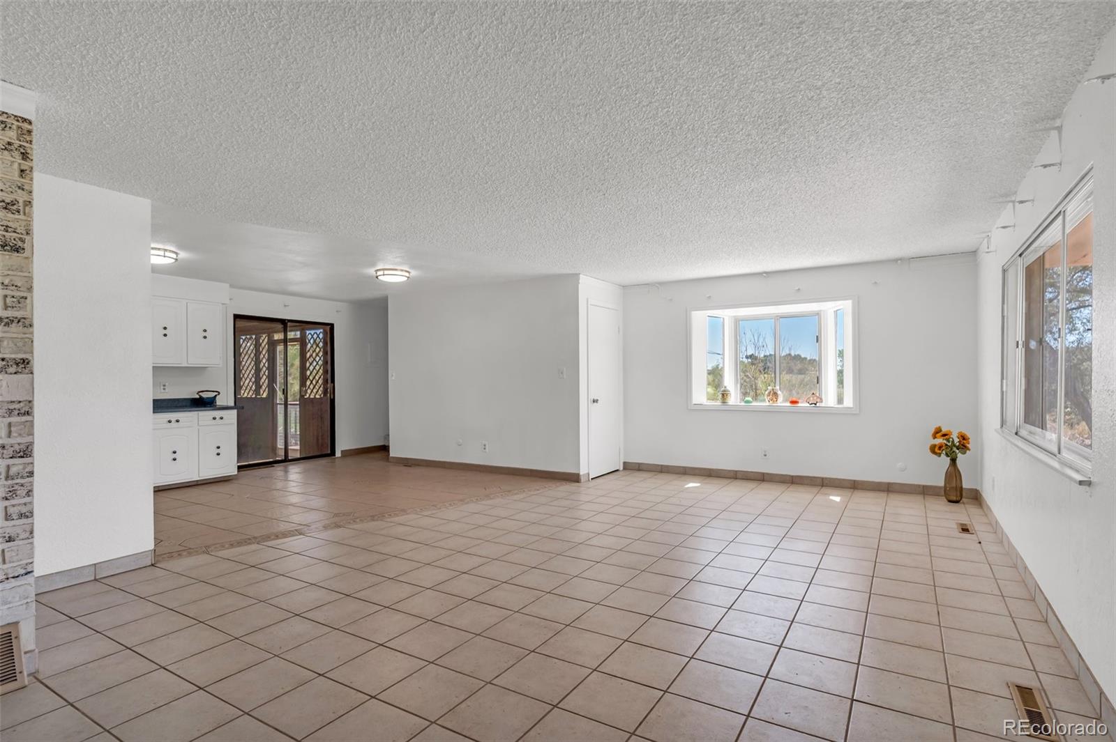 207 Autobee Lane, Avondale, CO 81022, 3 Bedrooms Bedrooms, ,2 BathroomsBathrooms,Residential,For Sale,Autobee,REC4219332