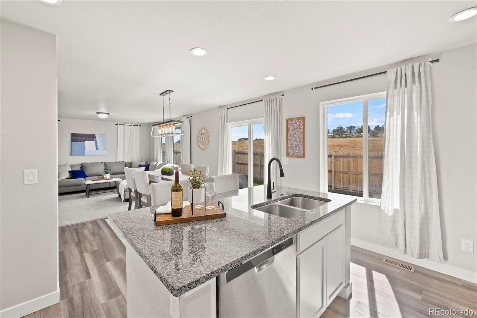 10599 Horton Drive, Colorado Springs, CO 80925, 4 Bedrooms Bedrooms, ,3 BathroomsBathrooms,Rental,For Rent,Horton,REC2368328