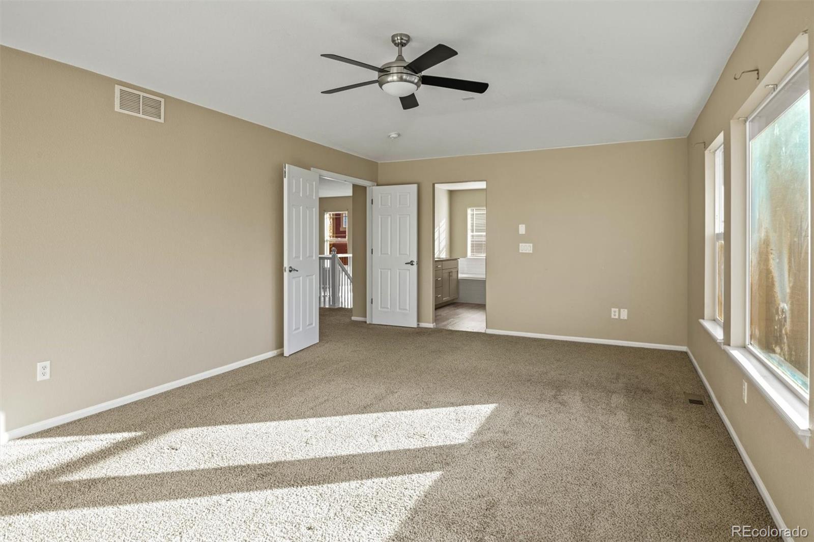 24676 Florida Avenue, Aurora, CO 80018, 4 Bedrooms Bedrooms, ,3 BathroomsBathrooms,Residential,For Sale,Florida,REC5393396