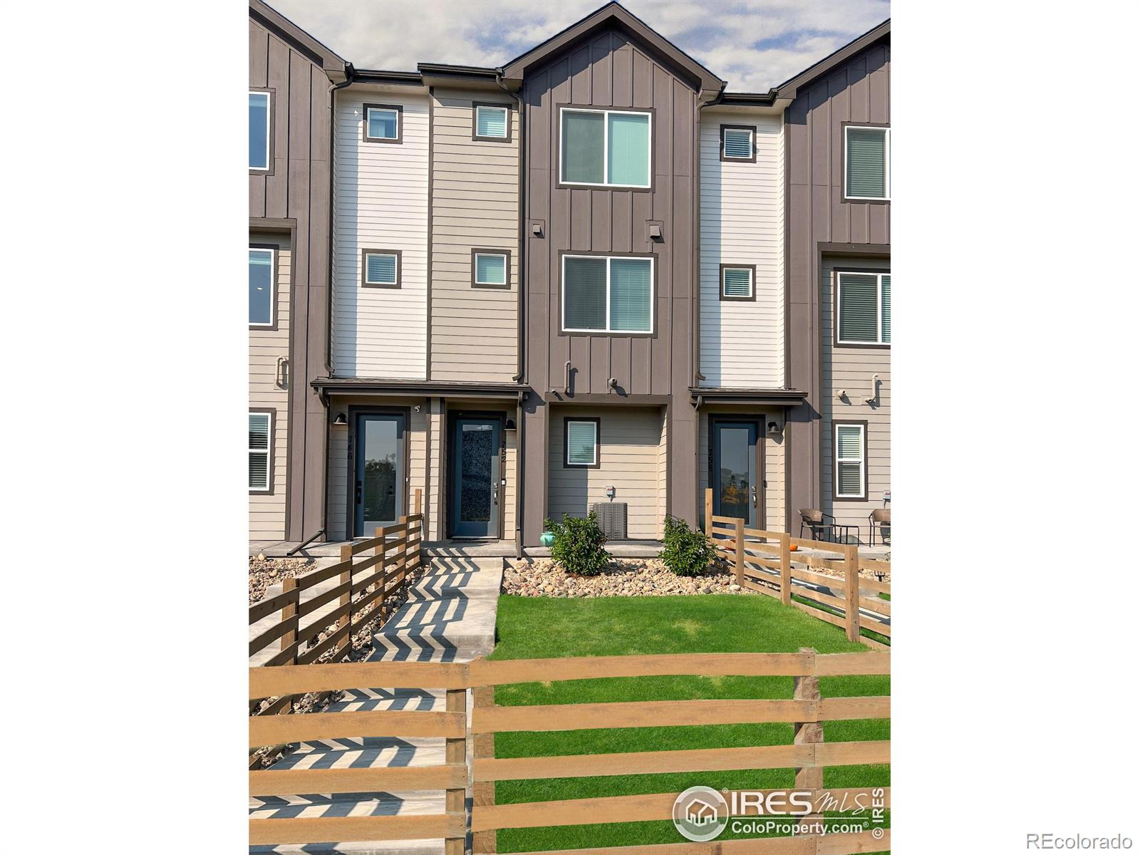 786 Pokeweed Lane, Fort Collins, CO 80524, 2 Bedrooms Bedrooms, ,3 BathroomsBathrooms,Residential,For Sale,Pokeweed,RECIR1023661