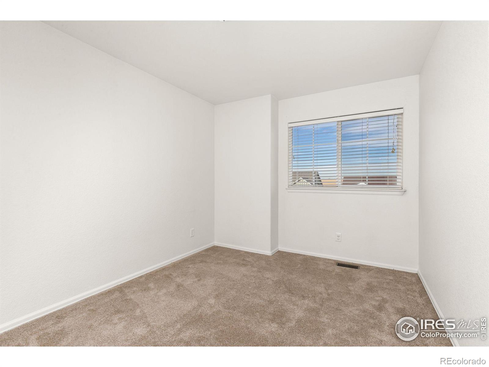 8712 17th St Rd, Greeley, CO 80634, 3 Bedrooms Bedrooms, ,3 BathroomsBathrooms,Residential,For Sale,17th,RECIR1023638