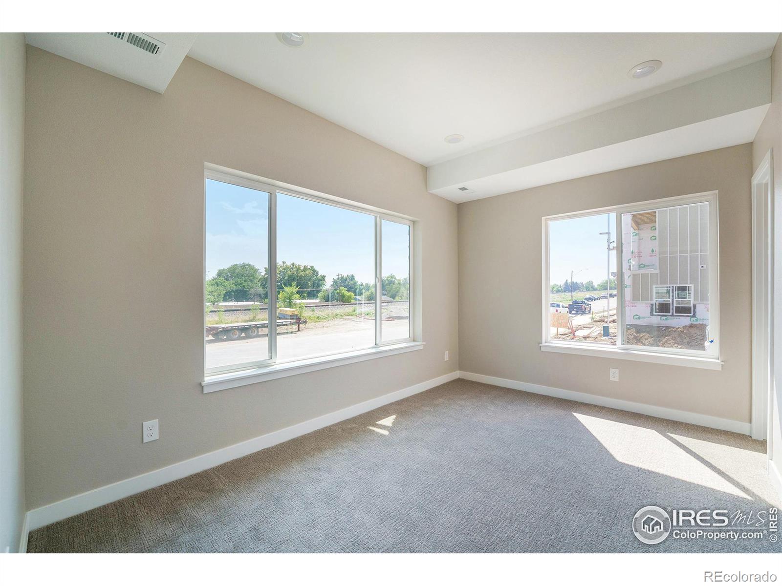 8500 W 62nd Avenue #H, Arvada, CO 80004, 2 Bedrooms Bedrooms, ,4 BathroomsBathrooms,Residential,For Sale,62nd,RECIR1023675