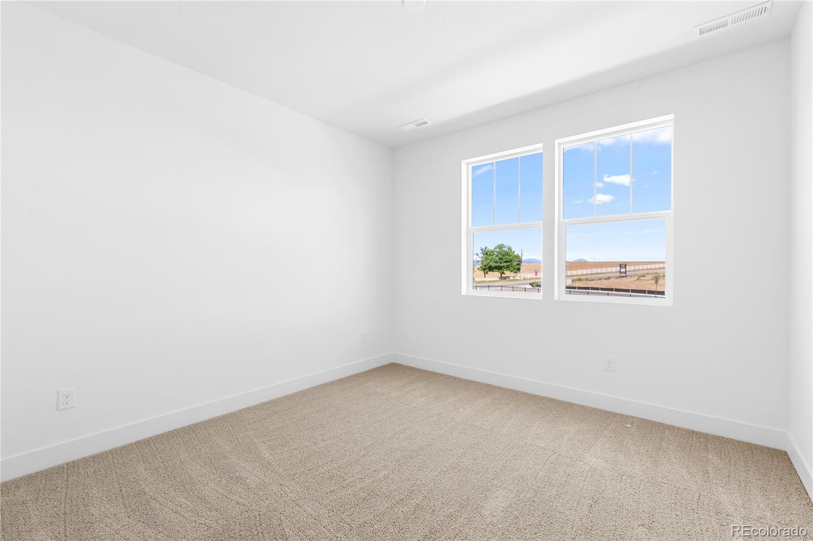 14289 Currant Street, Broomfield, CO 80020, 3 Bedrooms Bedrooms, ,3 BathroomsBathrooms,Residential,For Sale,Currant,REC3496995