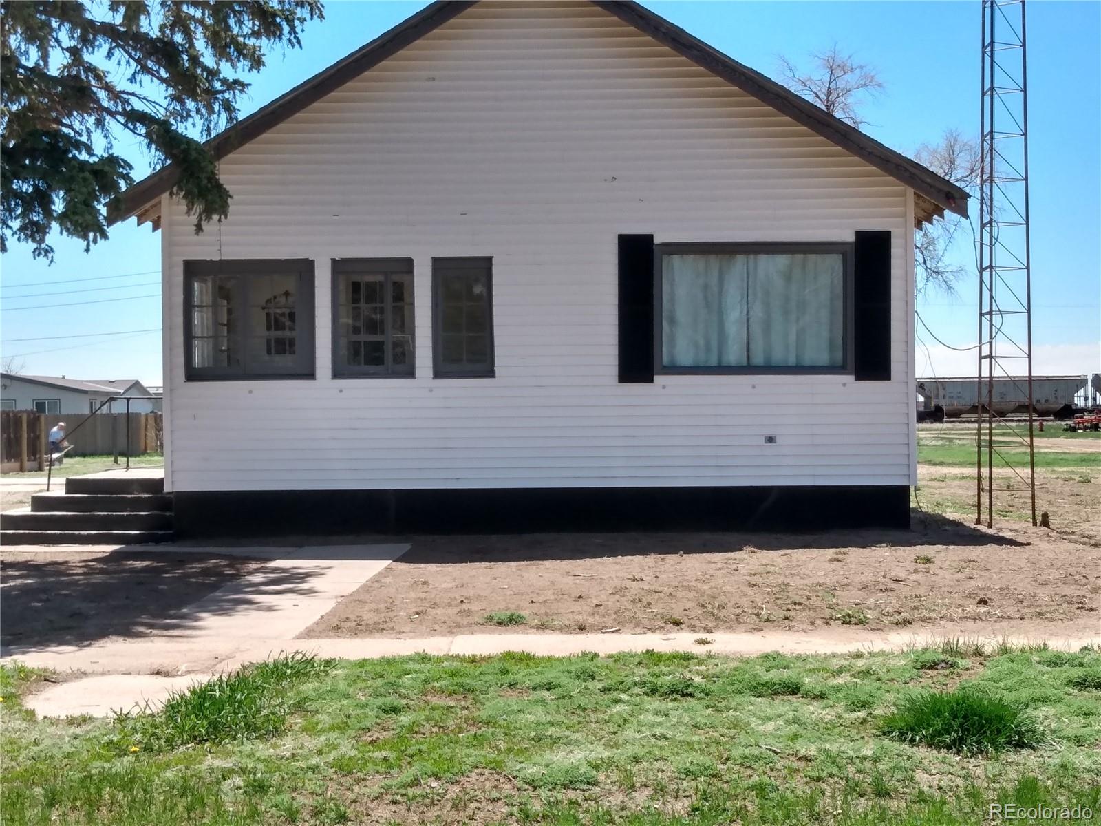 324 Colorado Avenue, Arriba, CO 80804, 2 Bedrooms Bedrooms, ,2 BathroomsBathrooms,Residential,For Sale,Colorado,REC9587117