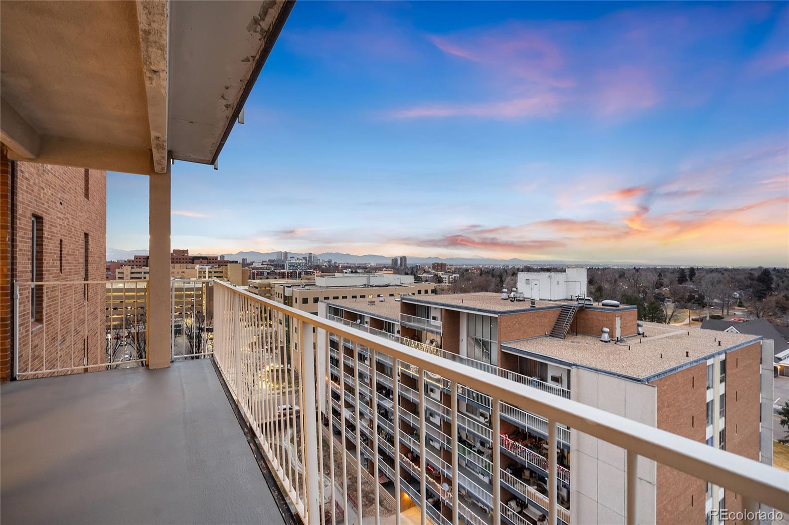 955 Eudora Street #1008, Denver, CO 80220, 2 Bedrooms Bedrooms, ,2 BathroomsBathrooms,Residential,For Sale,Park Mayfair Condos,Eudora,REC7123893