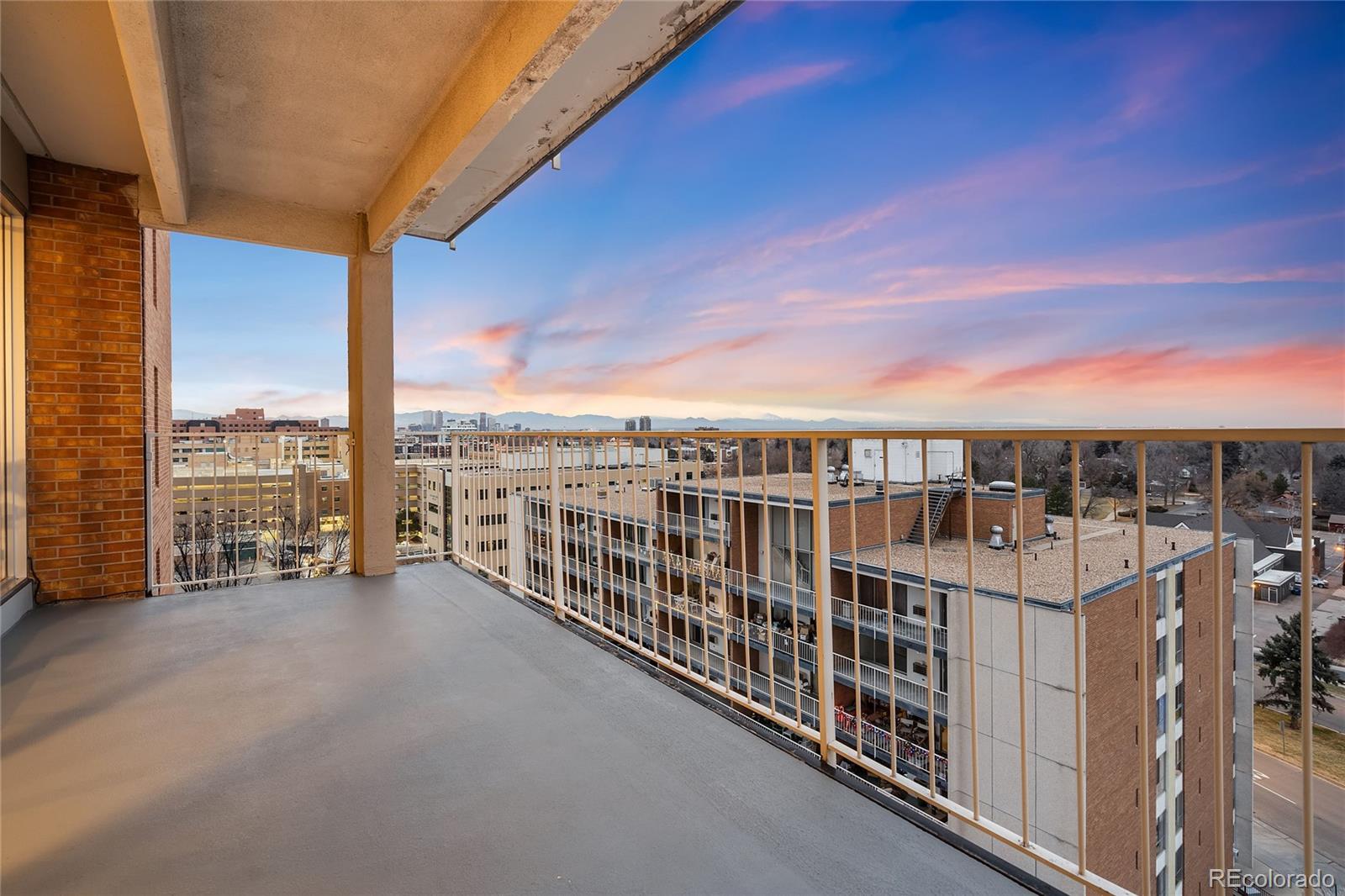 955 Eudora Street #1008, Denver, CO 80220, 2 Bedrooms Bedrooms, ,2 BathroomsBathrooms,Residential,For Sale,Park Mayfair Condos,Eudora,REC7123893