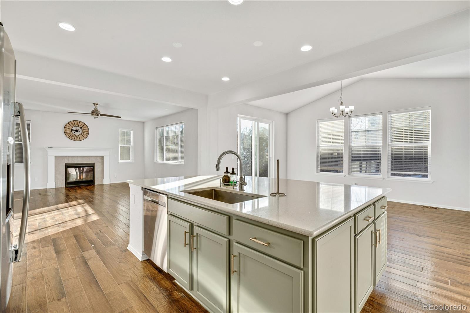21186 Layton Avenue, Aurora, CO 80015, 5 Bedrooms Bedrooms, ,4 BathroomsBathrooms,Residential,For Sale,Layton,REC2235418