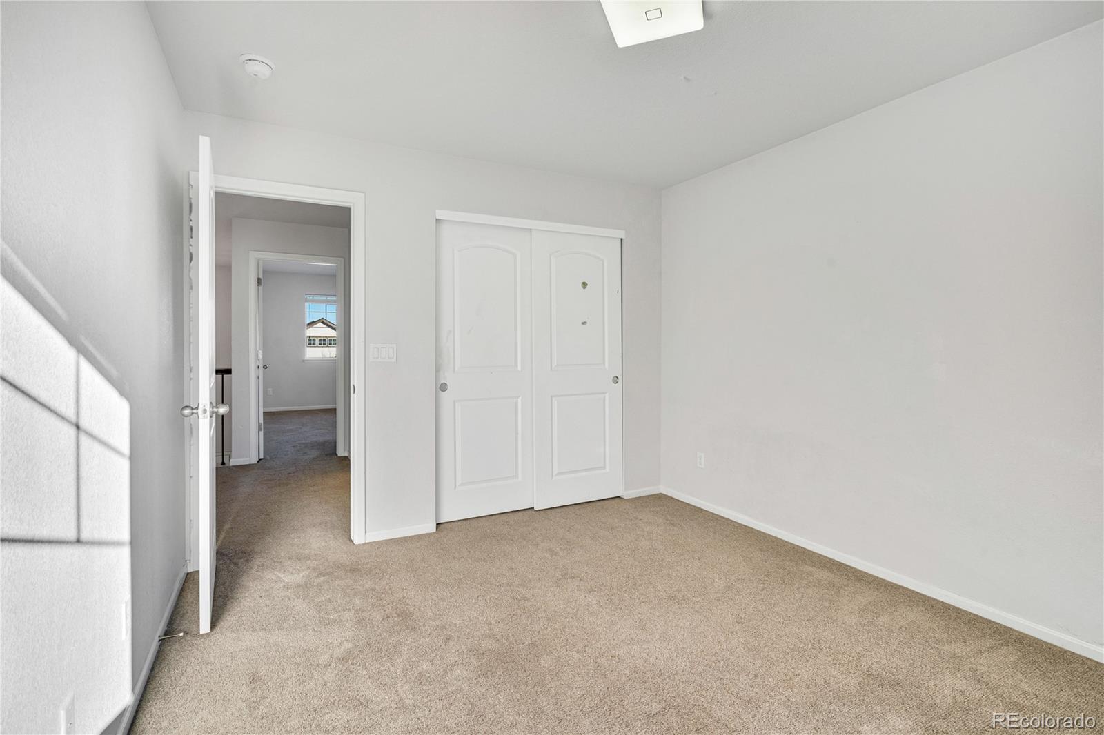 21186 Layton Avenue, Aurora, CO 80015, 5 Bedrooms Bedrooms, ,4 BathroomsBathrooms,Residential,For Sale,Layton,REC2235418
