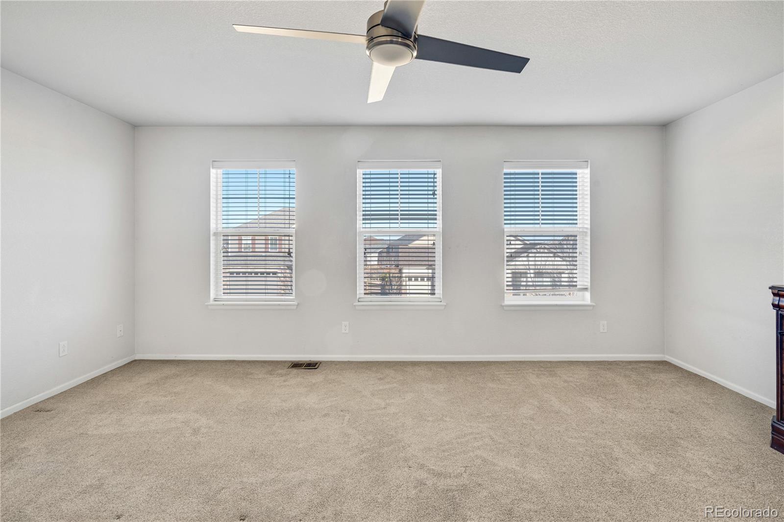 21186 Layton Avenue, Aurora, CO 80015, 5 Bedrooms Bedrooms, ,4 BathroomsBathrooms,Residential,For Sale,Layton,REC2235418