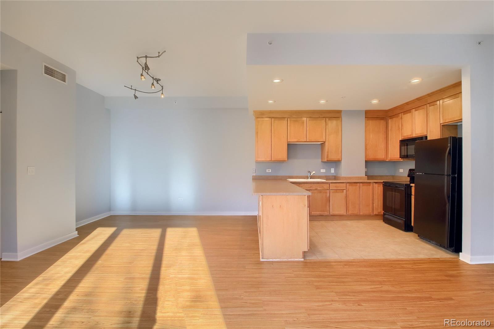 4875 Monaco Street #107, Denver, CO 80237, 1 Bedroom Bedrooms, ,2 BathroomsBathrooms,Rental,For Rent,Monaco,REC5949012