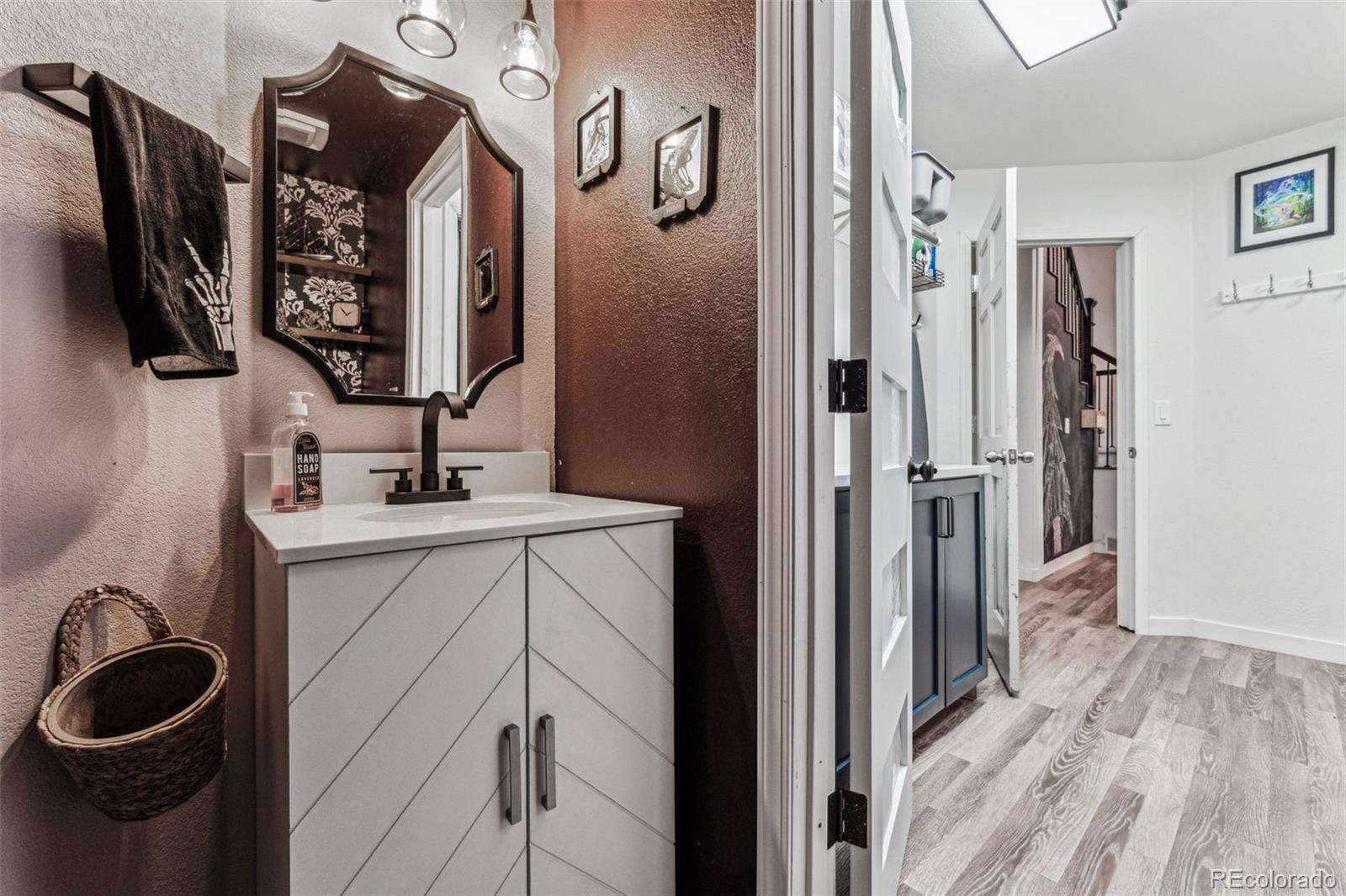 1710 Sunlight Drive, Longmont, CO 80504, 5 Bedrooms Bedrooms, ,3 BathroomsBathrooms,Residential,For Sale,Sunlight,REC7499356