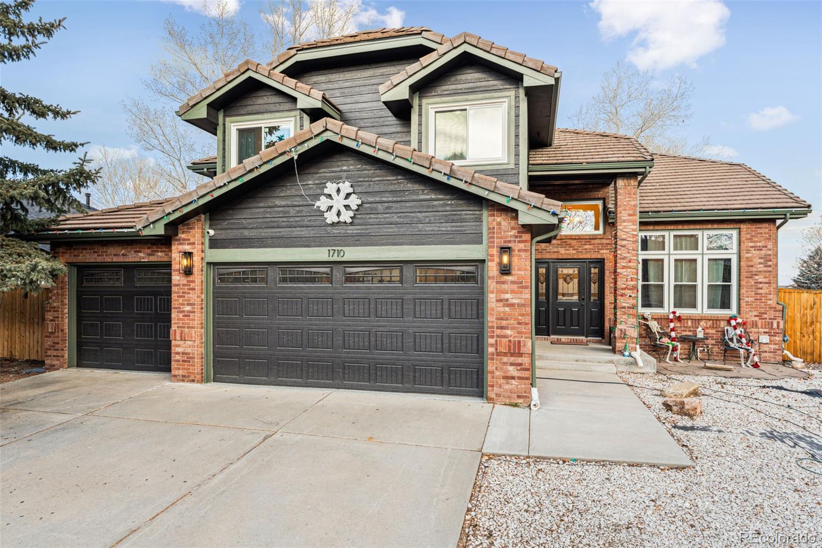 1710 Sunlight Drive, Longmont, CO 80504, 5 Bedrooms Bedrooms, ,3 BathroomsBathrooms,Residential,For Sale,Sunlight,REC7499356