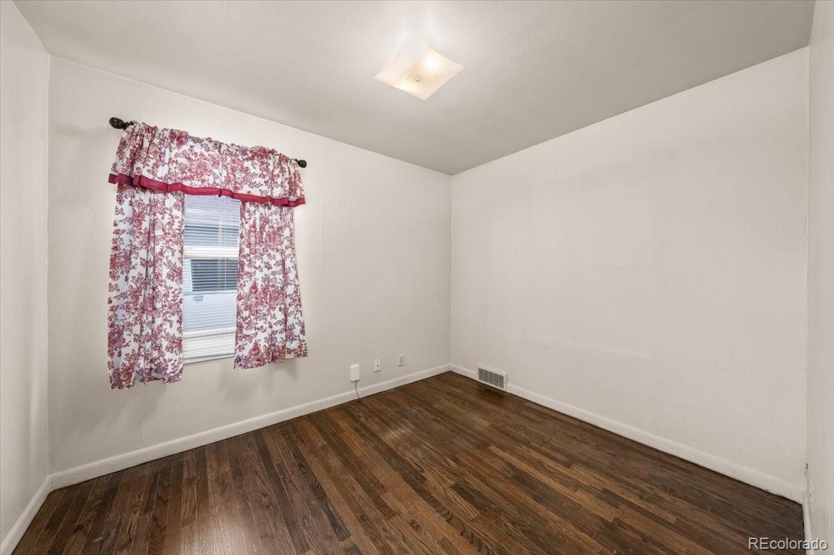1716 6th Street, Greeley, CO 80631, 3 Bedrooms Bedrooms, ,1 BathroomBathrooms,Residential,For Sale,6th,REC8340561