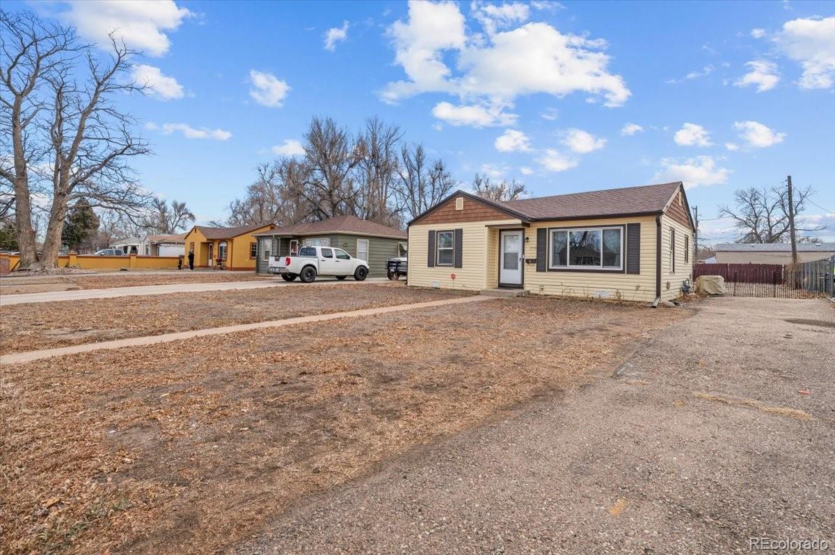 1716 6th Street, Greeley, CO 80631, 3 Bedrooms Bedrooms, ,1 BathroomBathrooms,Residential,For Sale,6th,REC8340561